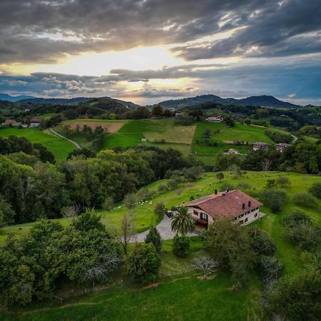 أويارتثون Agroturismo Erretegi Haundi المظهر الخارجي الصورة